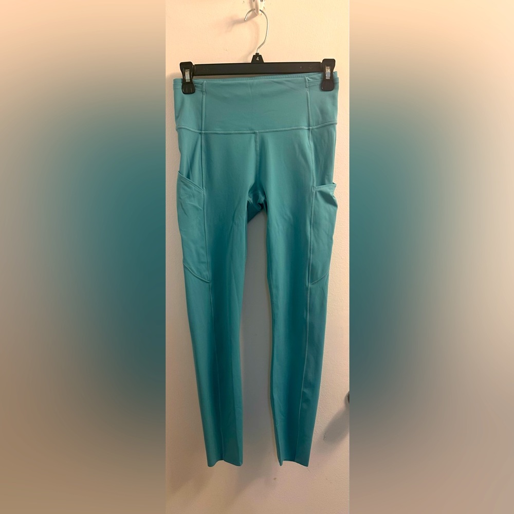 Barely Worn - Lululemon Fast and Free 25 inch inseam leggings Size 6 Tidal Teal